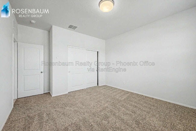 Building Photo - 41917 W Manderas Ln