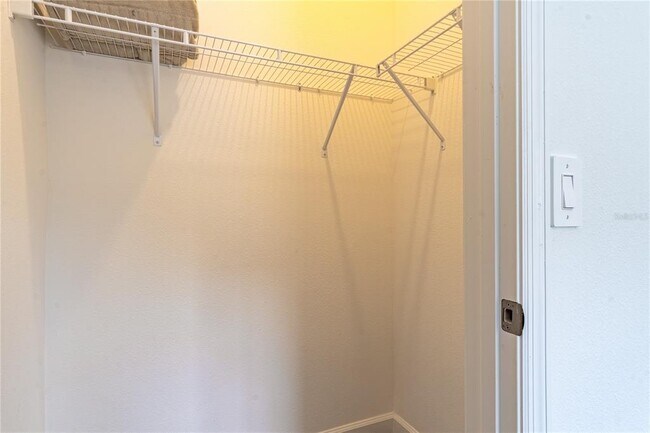 Building Photo - 2705 Scrapbook St