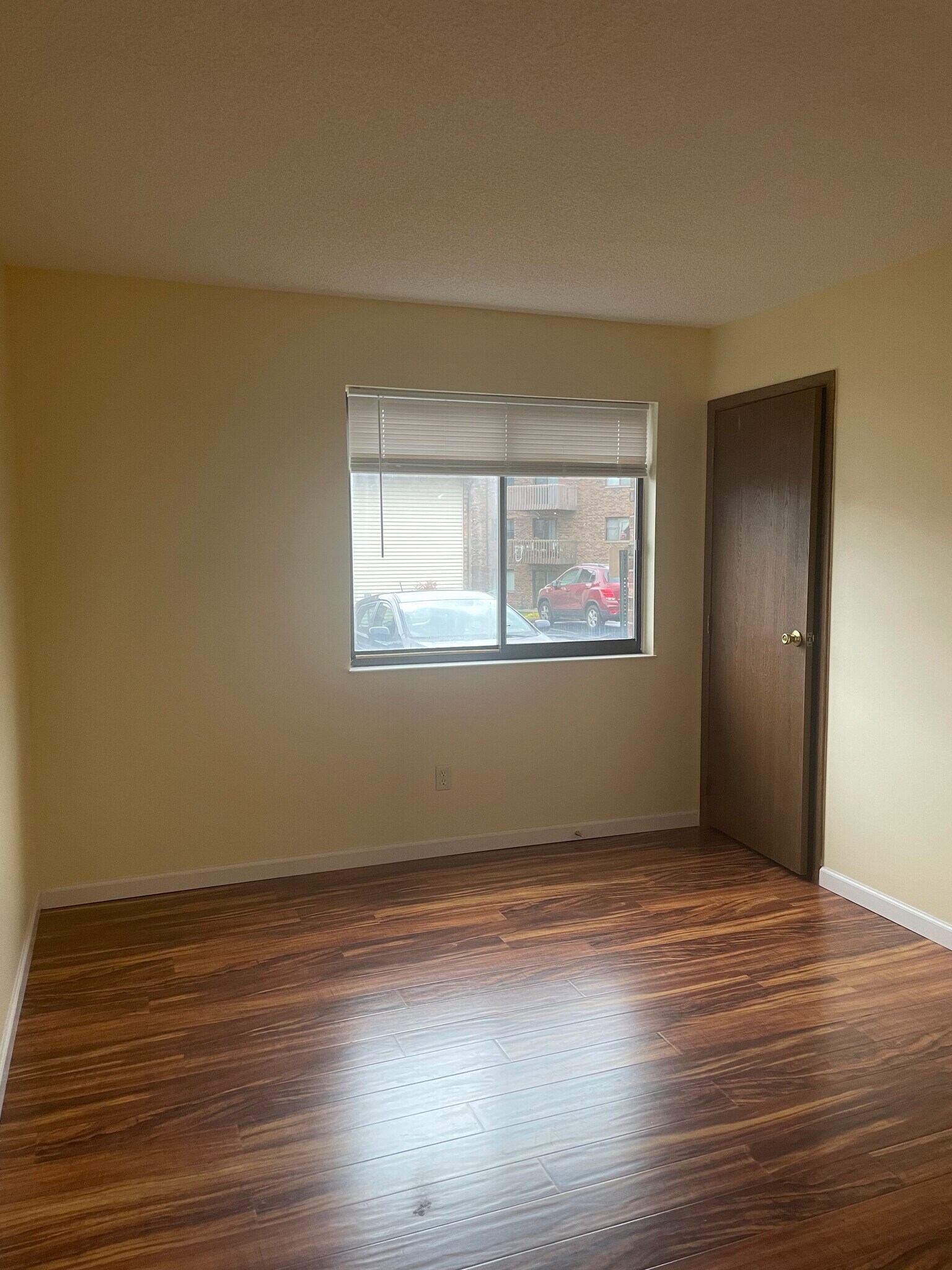 Building Photo - 20 Providence Dr