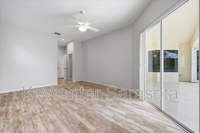 Building Photo - 4956 Bridgehampton Blvd
