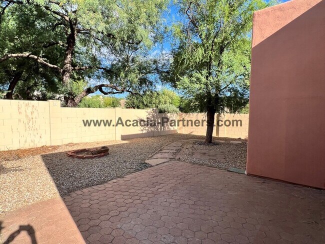 Building Photo - Great Property in Mesquite Creek II with M...