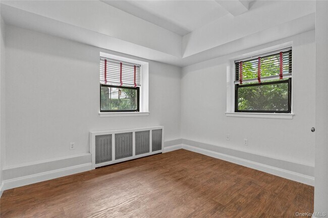 Building Photo - 232 Martine Ave