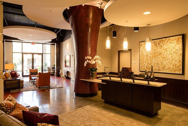 Building Photo - 2000 U.S. 29-SI ID1511358P