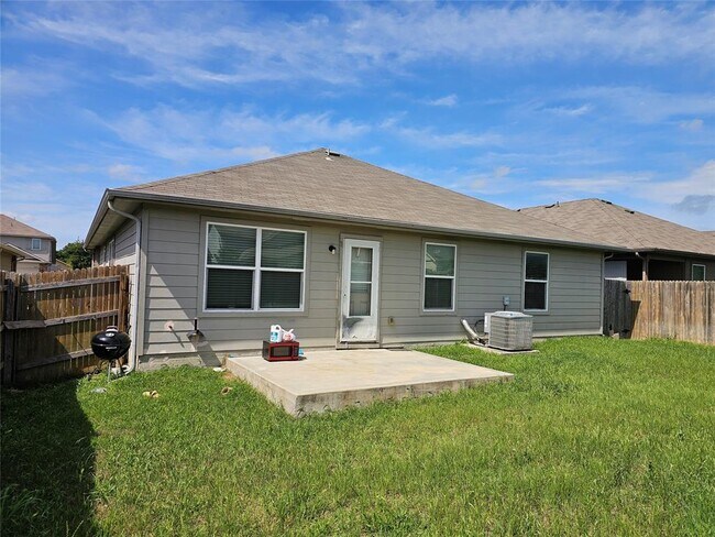 Building Photo - 11640 Cambrian Rd