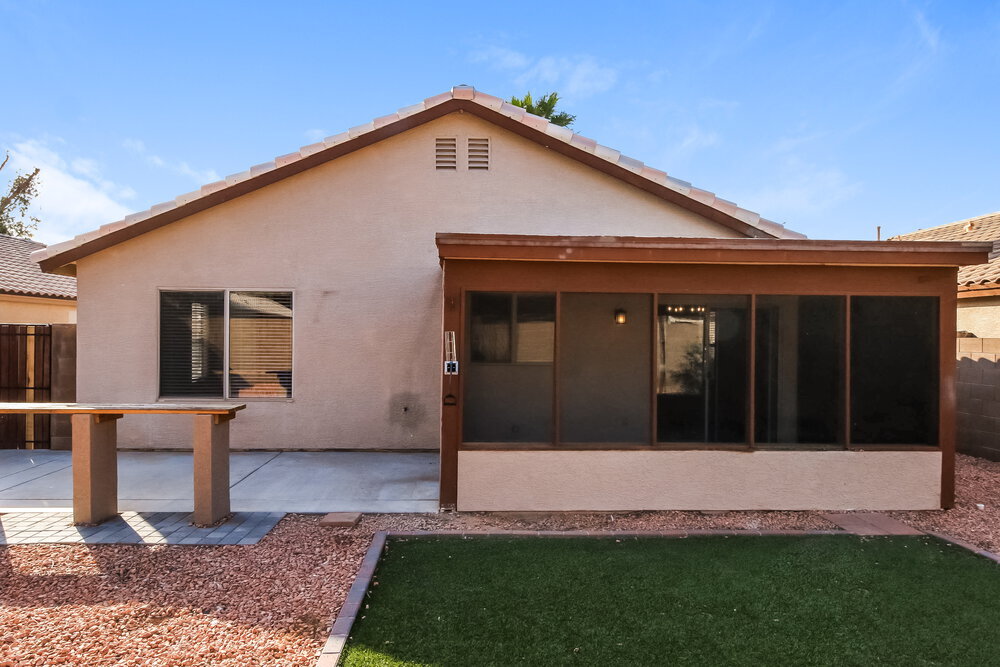 Building Photo - 10940 E Diamond Ave