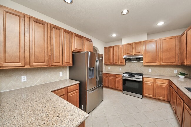 Building Photo - 822 Glen Abbey Dr