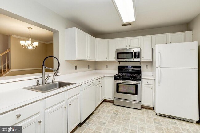 Building Photo - 12912 Churchill Ridge Cir