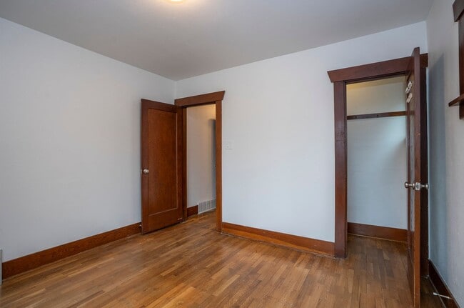Building Photo - 4 Bedroom Craftsman Style House in Tacoma