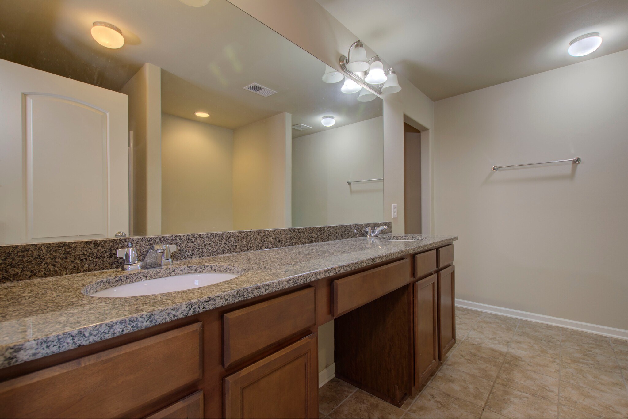 Building Photo - 28041 Kawana Ct