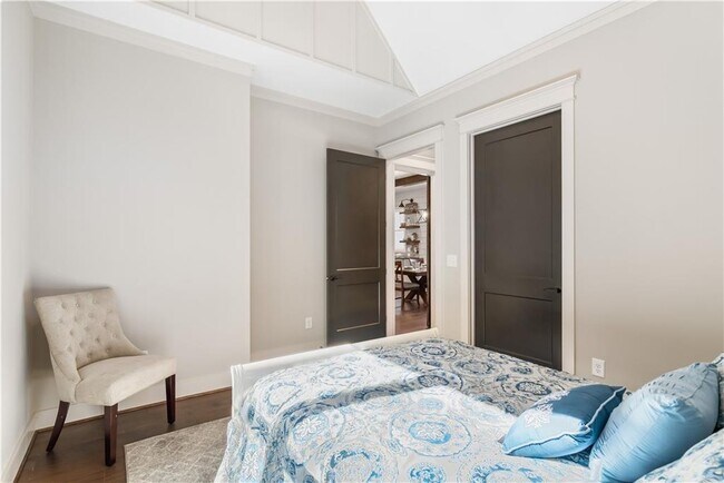 Building Photo - 6 Whisper Pl