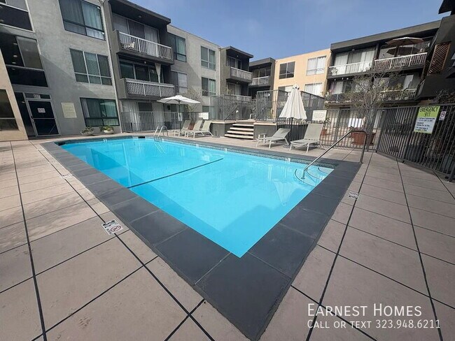 Primary Photo - 1745 Camino Palmero St