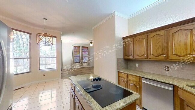 Building Photo - Spacious Edmond 4-Bed, 3-Bath Home with Storm Shelter