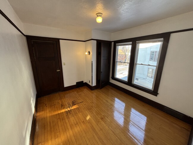 Bedroom 1 - 1123 Elizabeth St