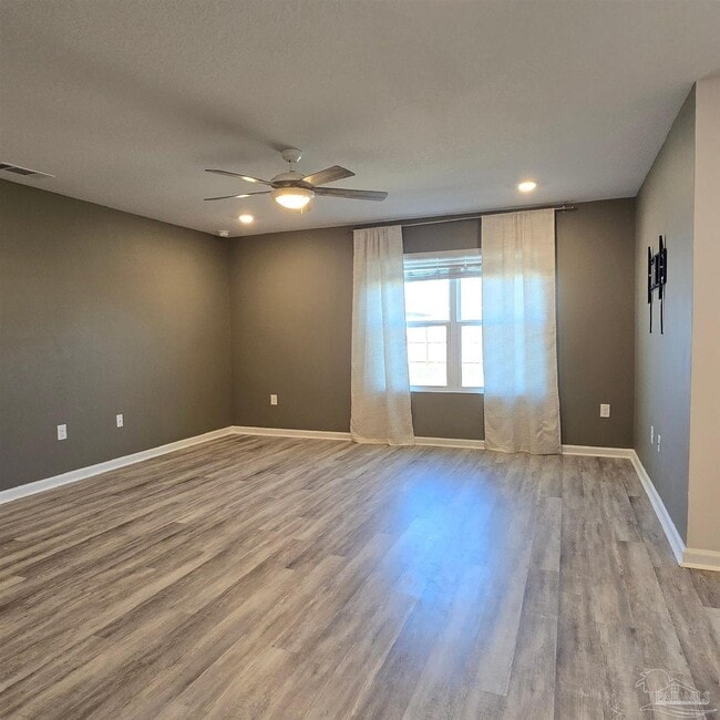 Building Photo - 4384 White Cedar Ct
