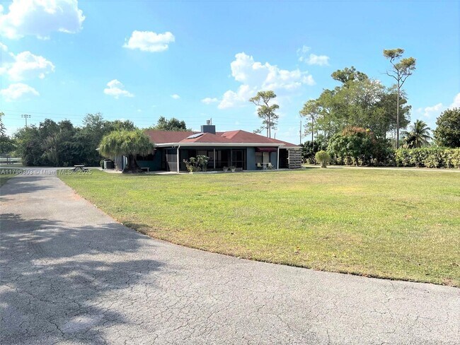 Primary Photo - 24595 SW 124th Ave