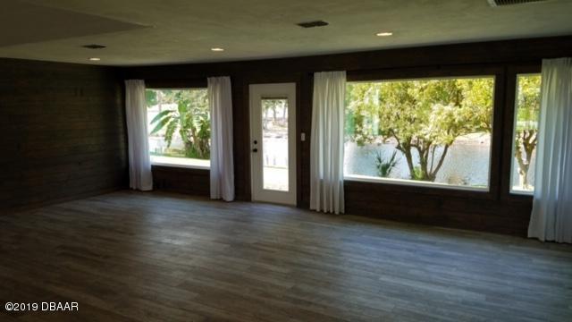 Building Photo - 652 Pelican Bay Dr