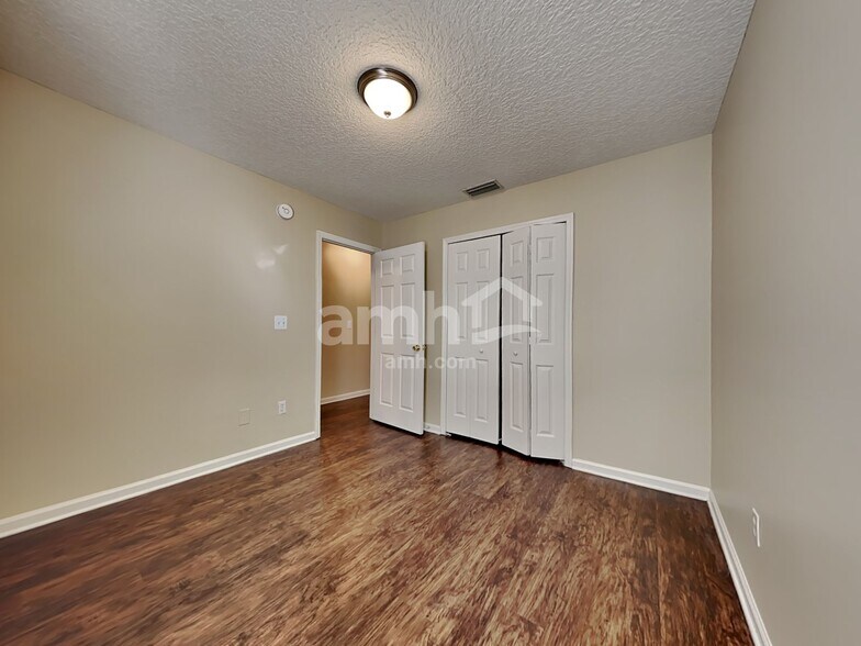 Building Photo - 8074 Shadwell Ct