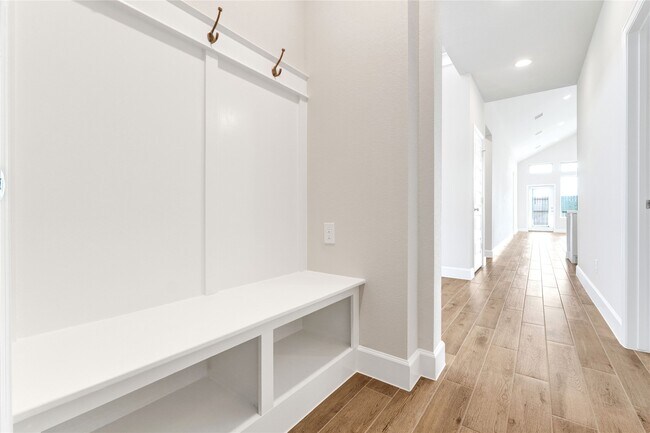 Building Photo - 2811 Sunrise Fld Ln