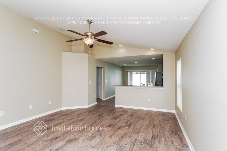 Building Photo - 8222 Summer Wood Ln