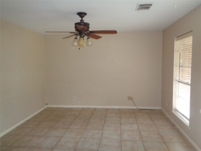 Building Photo - 11215 Mayfield Rd