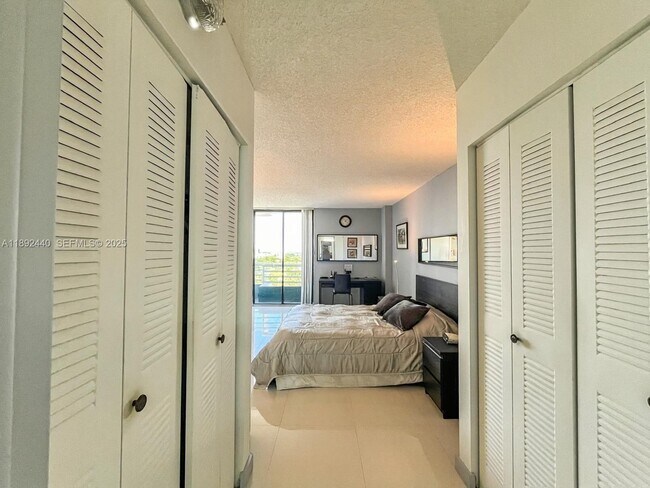 Building Photo - 3300 NE 192 St