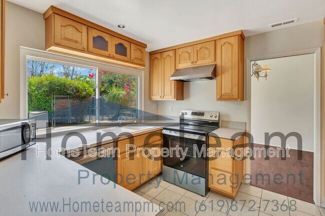 Building Photo - 630 Rivera St