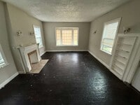 Building Photo - 3 BED, 1.5 BATH BEAUTIFUL   SINGLE- FAMILY HOME!