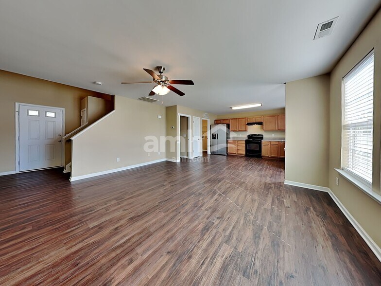 Building Photo - 5137 Brahman Dr
