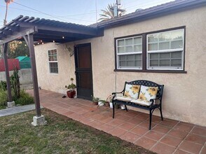 Building Photo - 3424-28 Del Rey St