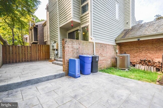 Building Photo - 10993 Thrush Ridge Rd