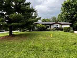 Building Photo - 515 Valley View Dr