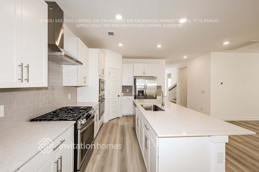 Building Photo - 204 Crown Gdns Ct