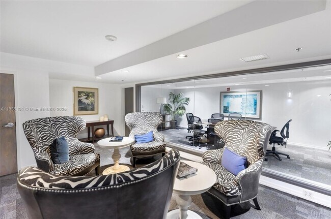Building Photo - 1155 Brickell Bay Dr