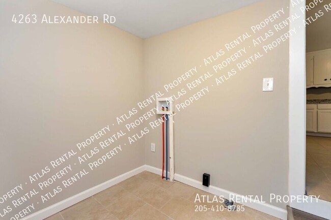 Building Photo - 4263 Alexander Rd
