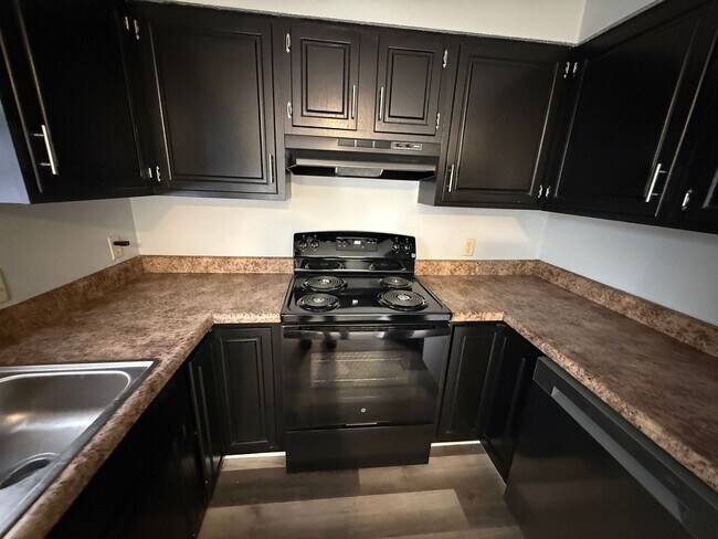 Building Photo - Fully remodeled 3 bedroom in great neighborhood - Iola