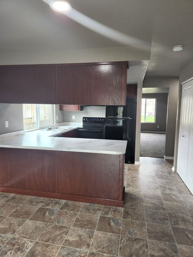 Building Photo - 1218 S 41st Ave