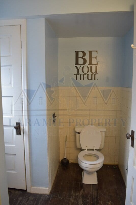 Building Photo - 358 N 5th St