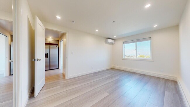 Building Photo - "Charming Urban Retreat: Cozy 1-Bedroom Haven in Daly City!"