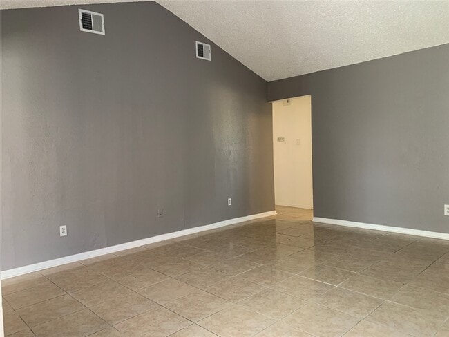 Building Photo - 7026 Rockergate Dr