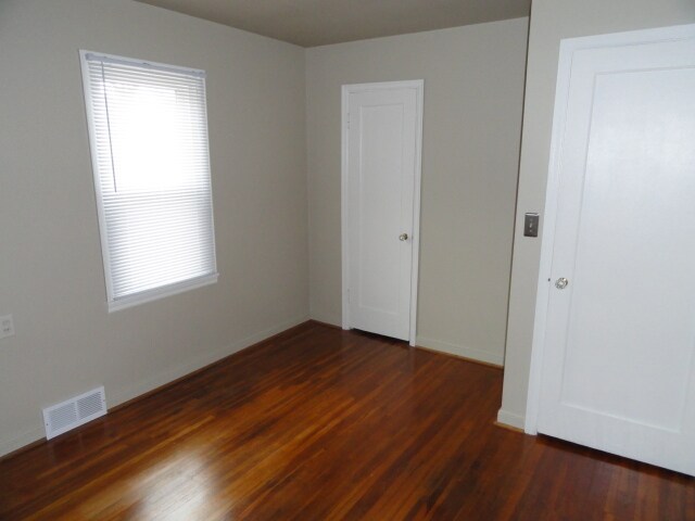 2ND BED RM - 113 N Connecticut Ave