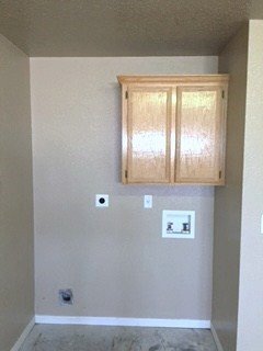 Building Photo - Spacious Duplex for Rent – Close to Clear ...