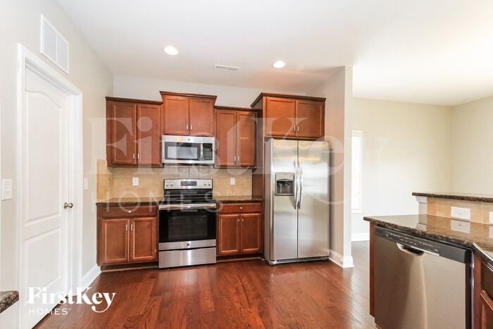 Building Photo - 746 Breeders Cup Dr
