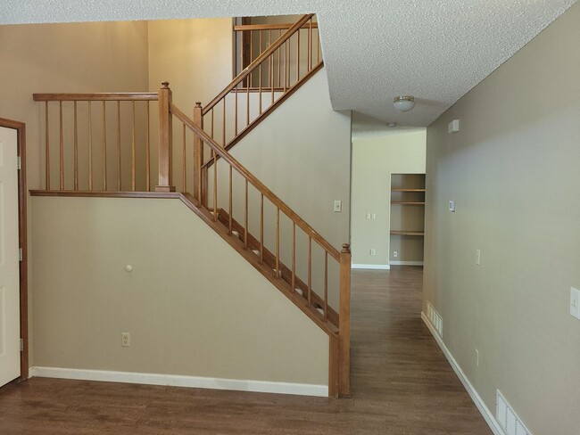 Building Photo - 305 Holbrook St