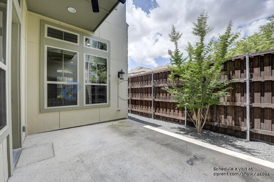 Building Photo - 5345 Teak Mill Pl