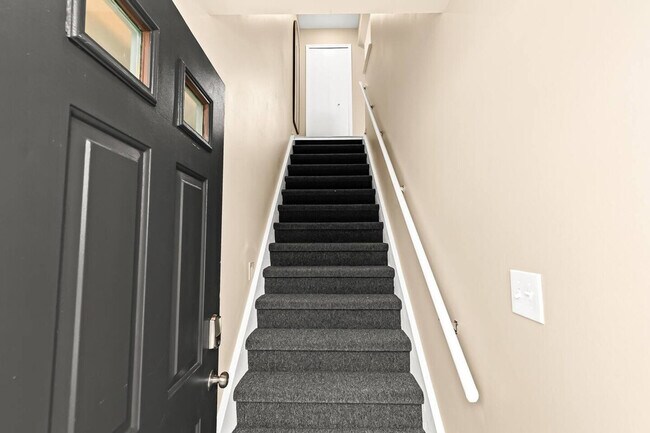 Building Photo - 27882 Gratiot Ave