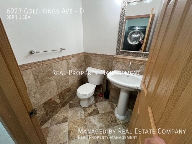 Building Photo - 6923 Gold Kings Ave
