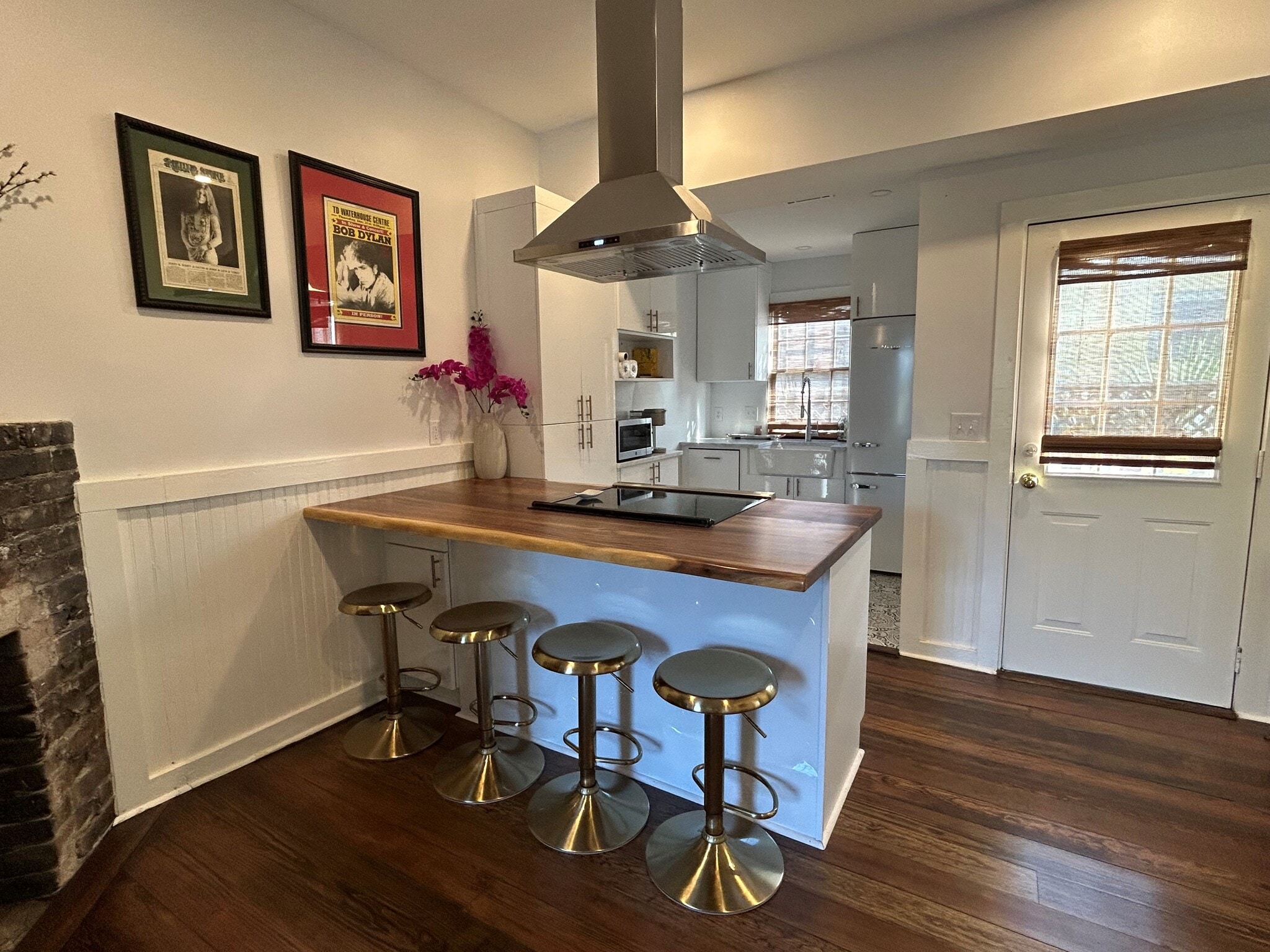 Building Photo - 534 E Charlton St