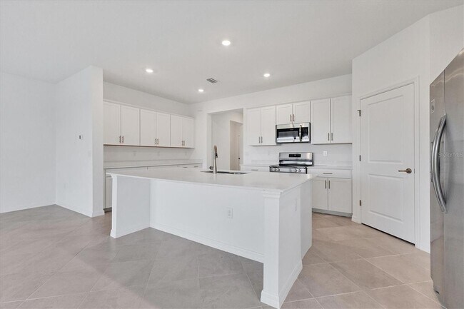 Building Photo - 19095 Cabernet Ct