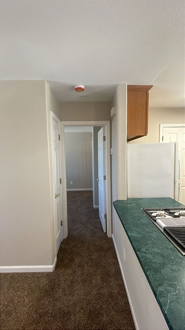 Building Photo - 2120 Country Club Dr