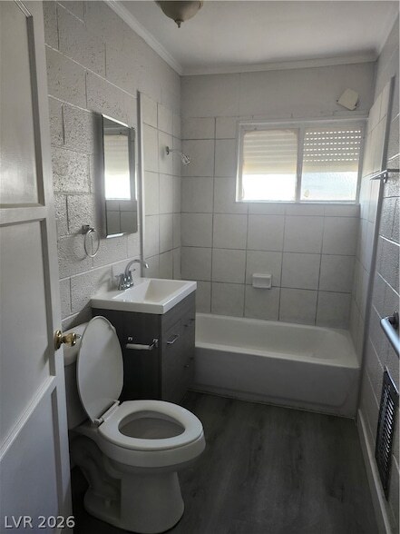 Building Photo - 4624 Evergreen Pl